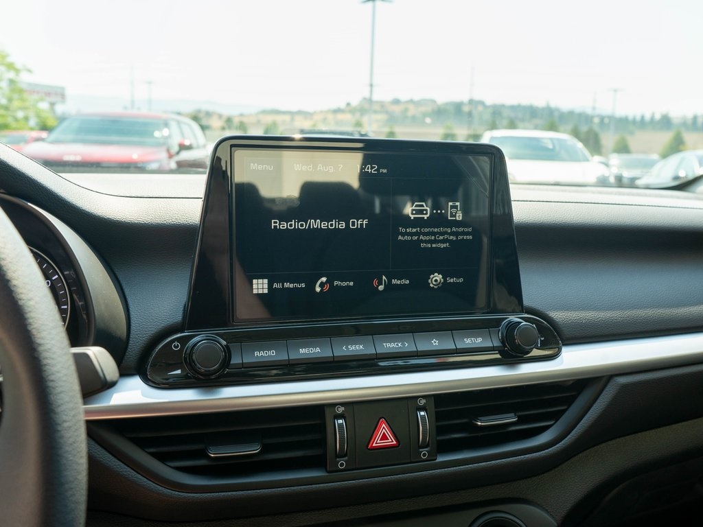 2024 Kia Forte LXS photo 21