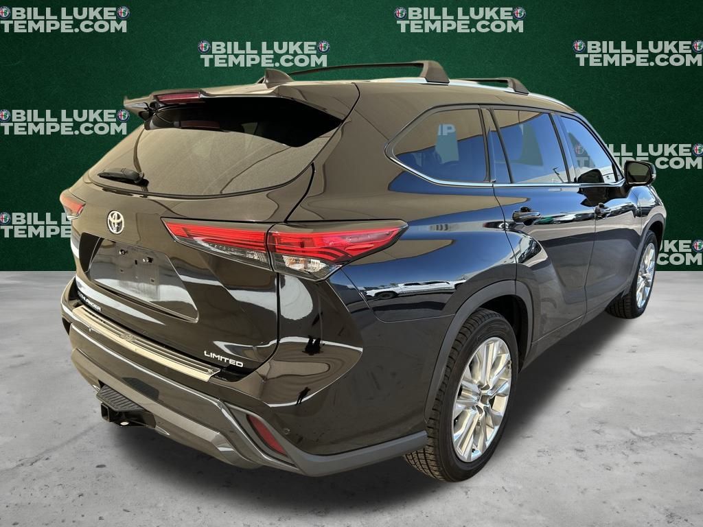 2021 Toyota Highlander Limited photo 2