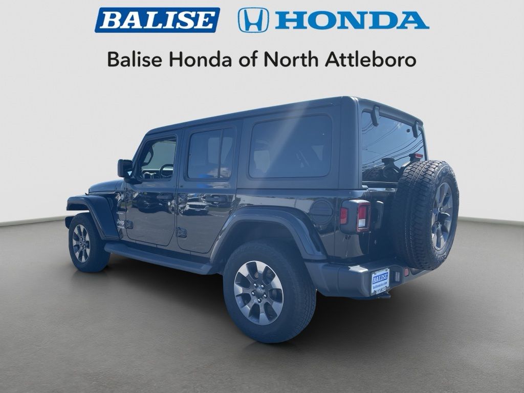 2019 Jeep Wrangler Unlimited Sahara photo 2