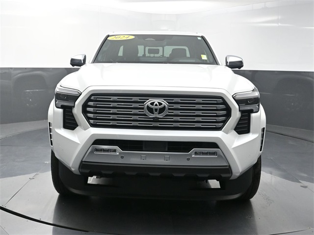 2024 Toyota Tacoma Limited 4x4 photo 2