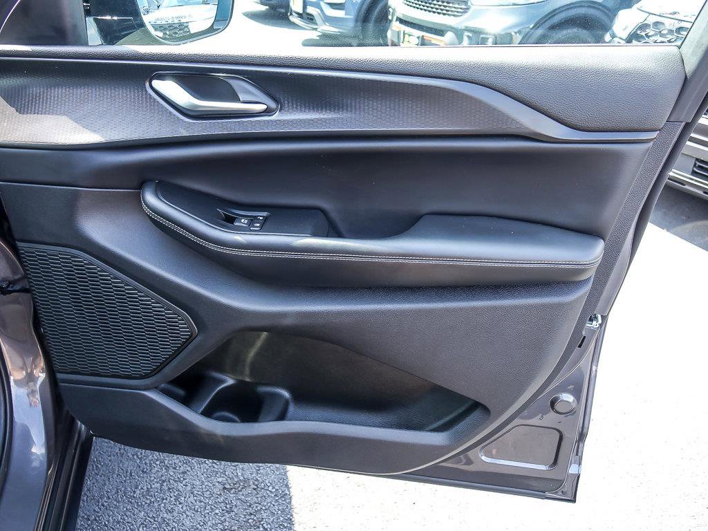 2024 JEEP GRAND CHEROKEE - Image 29