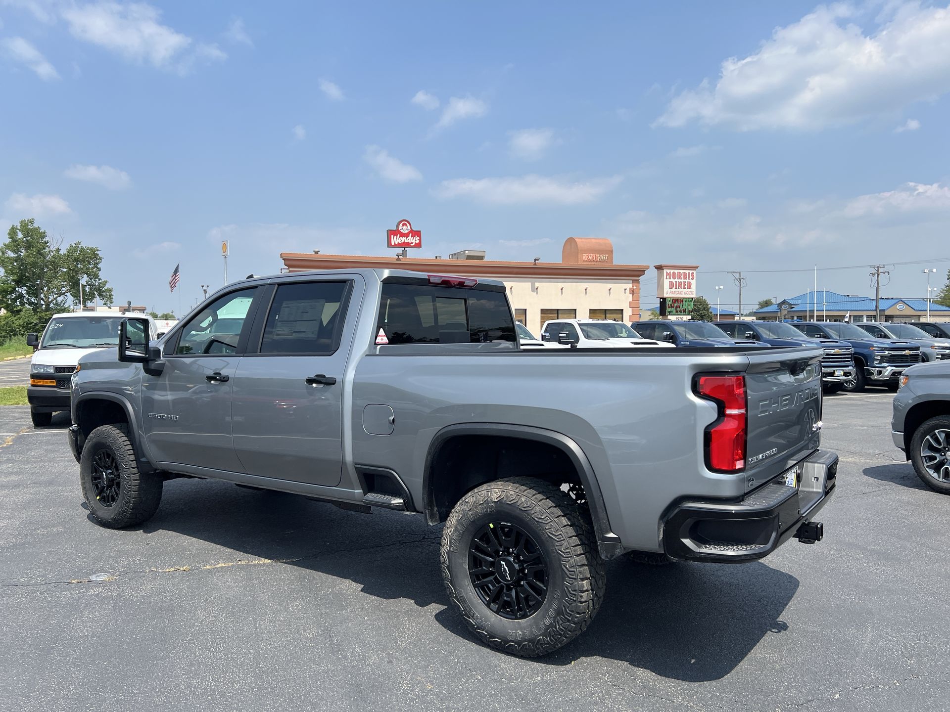 2025 Chevrolet Silverado 2500HD ZR2 photo 3