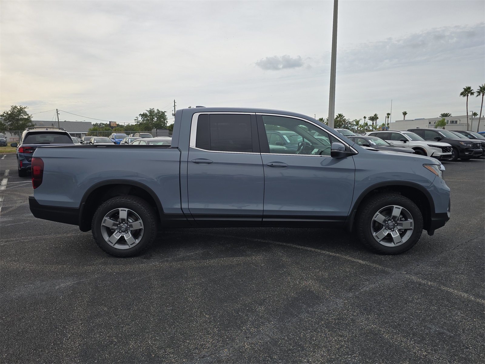 2026 Honda Ridgeline RTL photo 2