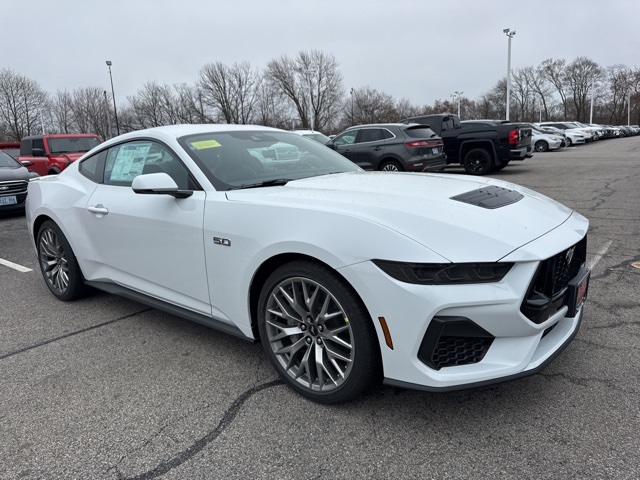 2025 Ford Mustang GT Premium's photo