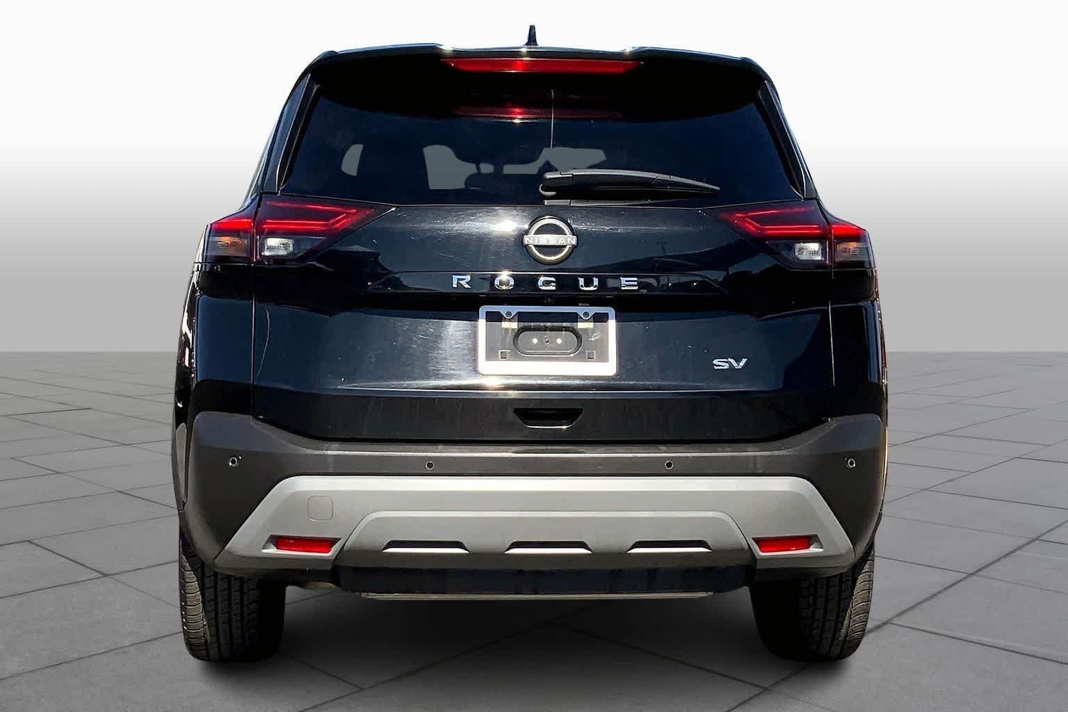 2023 Nissan Rogue SV photo 4