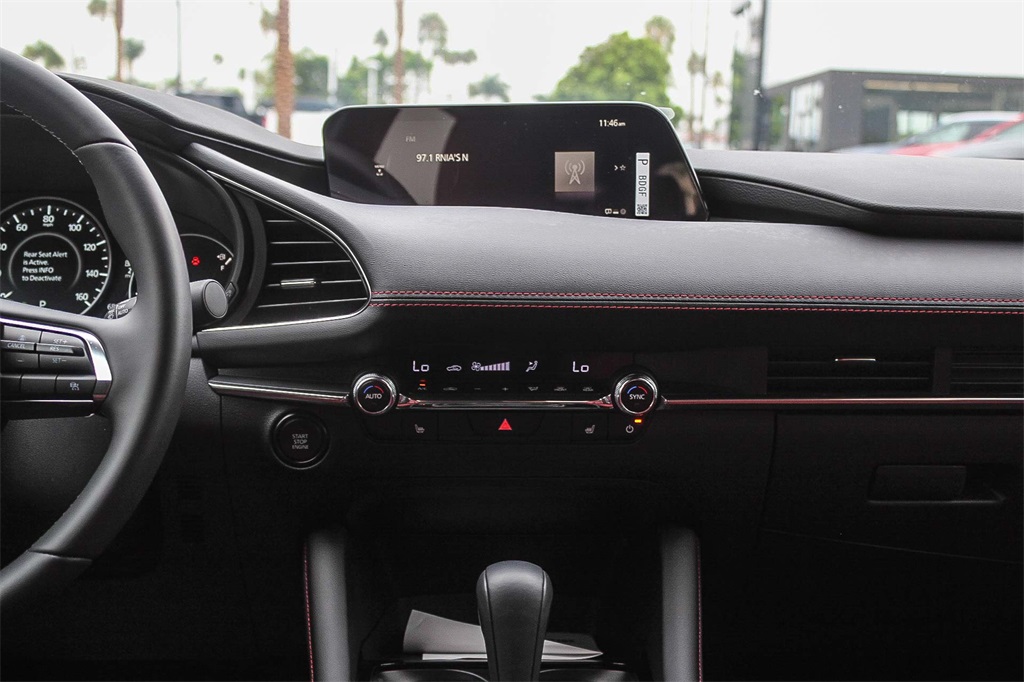 2025 Mazda Mazda3 2.5 s Carbon photo 12