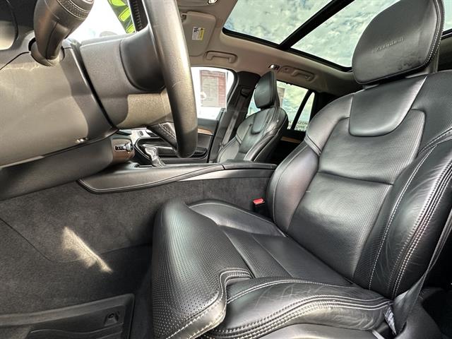 2019 Volvo XC90 T6 Inscription photo 17