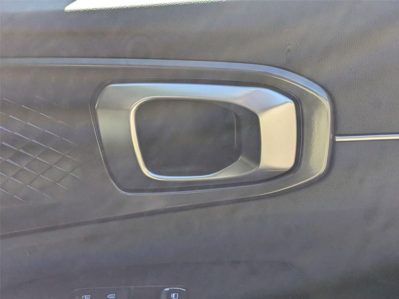 2026 Kia Sorento LX photo 31