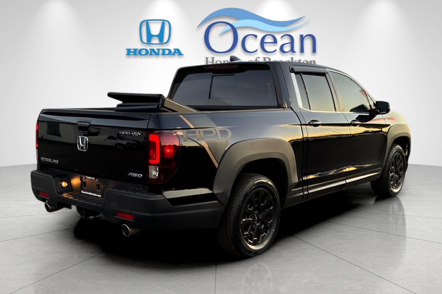 2023 Honda Ridgeline RTL photo 2