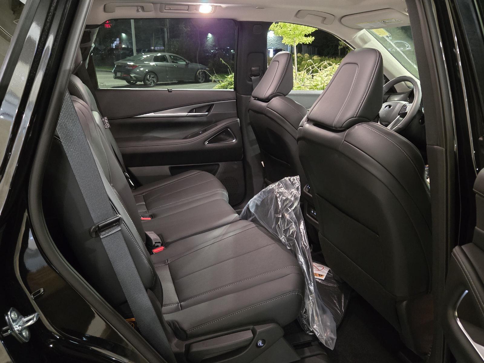 2026 Infiniti QX60 Luxe AWD photo 16