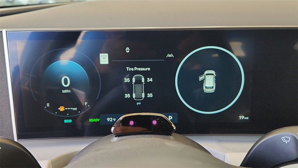 2025 Hyundai Tucson Hybrid SEL Convenience photo 16