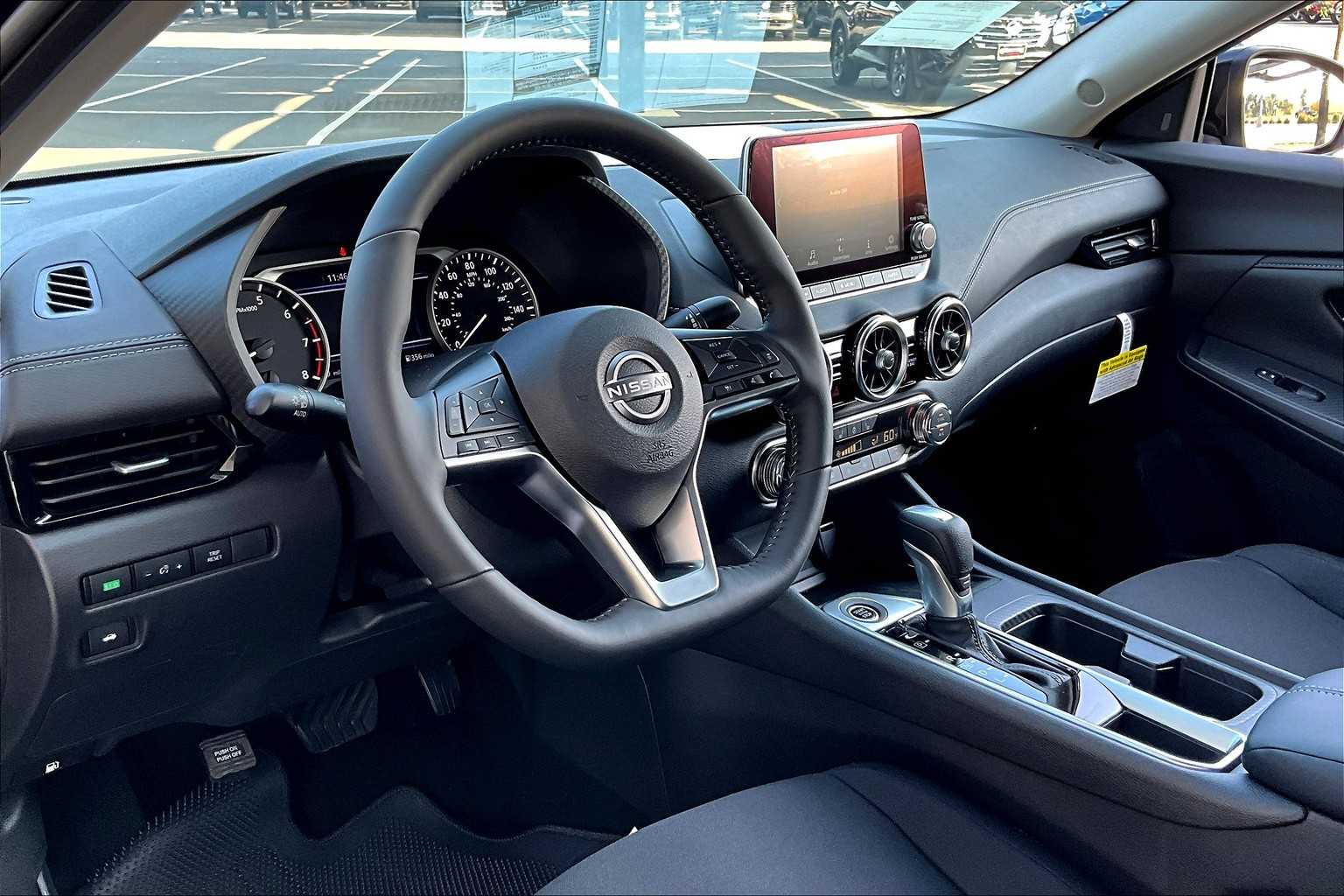 2025 Nissan Sentra SV photo 8