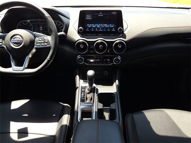 2023 Nissan Sentra SR photo 8