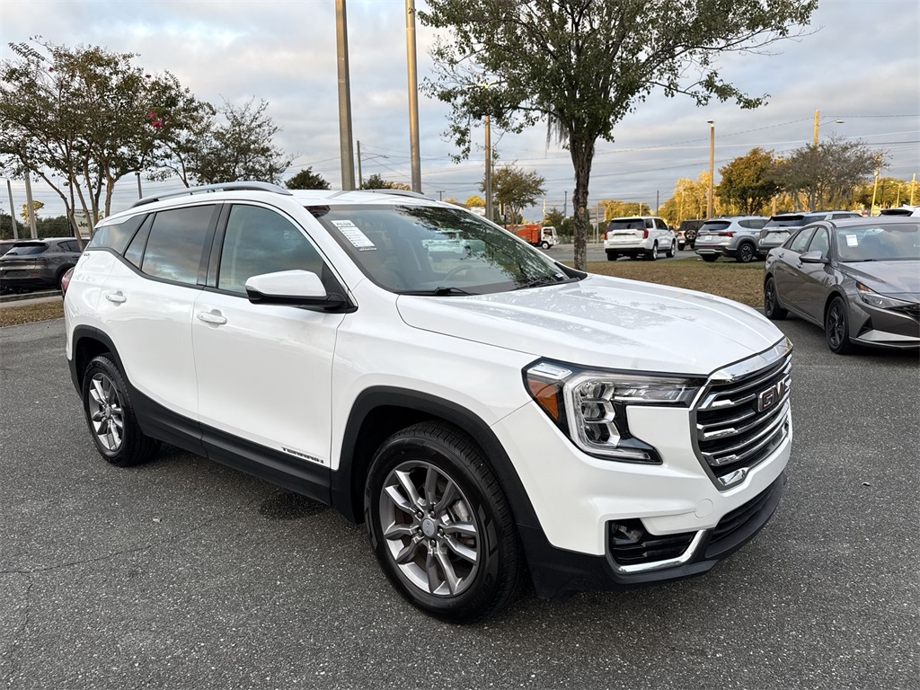 2024 GMC Terrain SLT