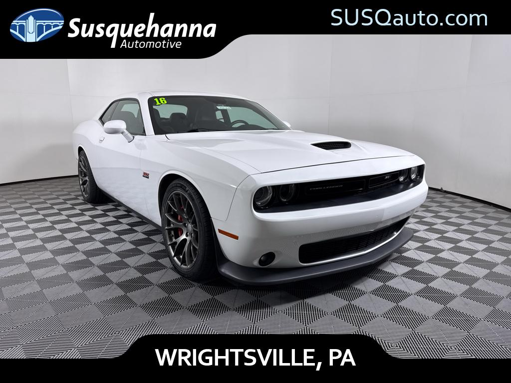 2016 Dodge Challenger SRT's photo
