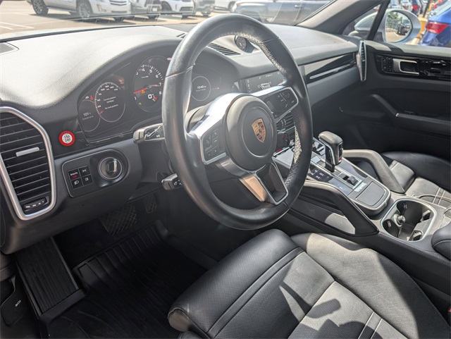 2019 Porsche Cayenne Base photo 19