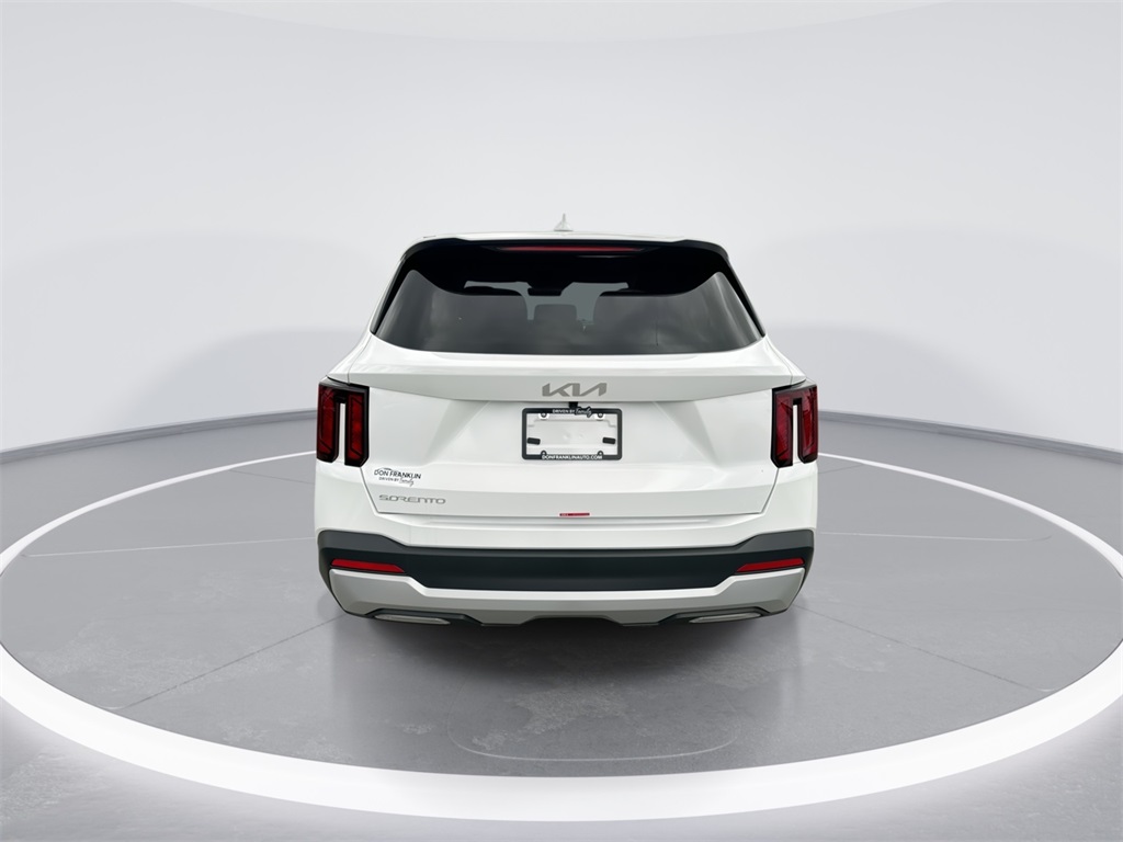 2025 Kia Sorento LX photo 6