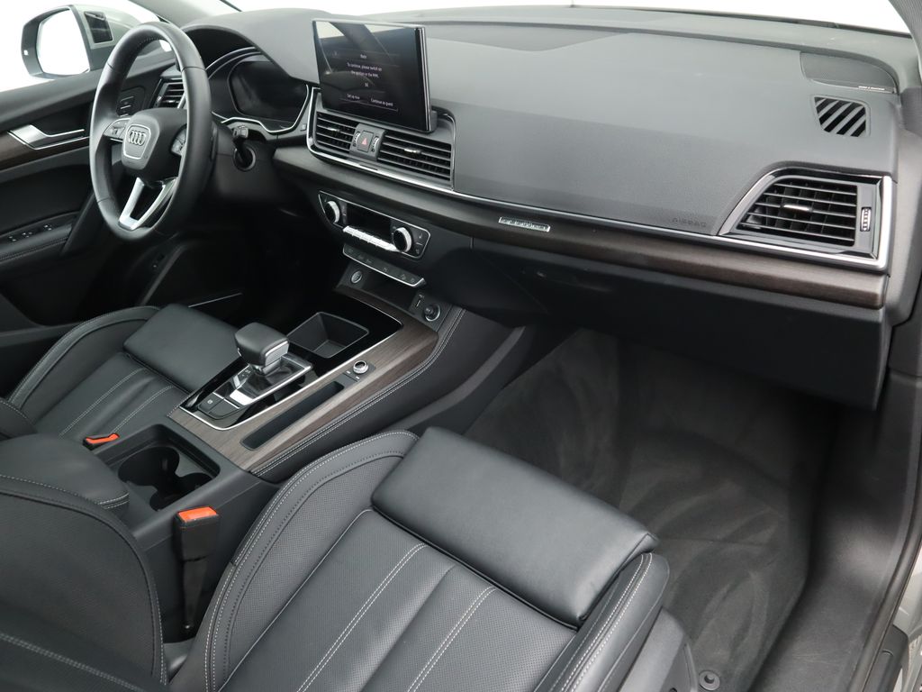 2025 Audi Q5 45 S line Premium Plus photo 16