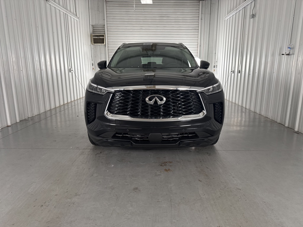 2025 Infiniti QX60 Luxe photo 3