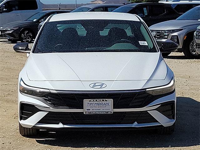 2025 Hyundai Elantra SEL Sport photo 21