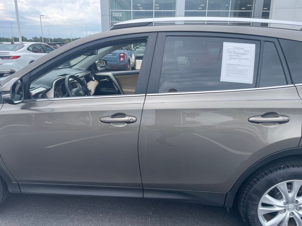 2015 Toyota RAV4 Limited photo 5