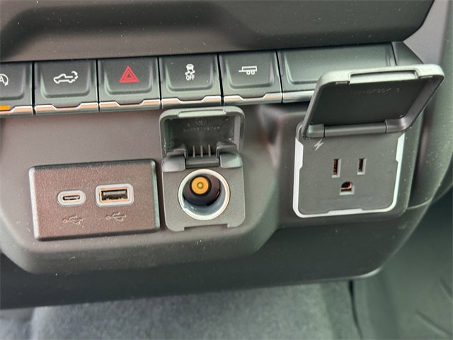 2025 Chevrolet Silverado 1500 Custom photo 22