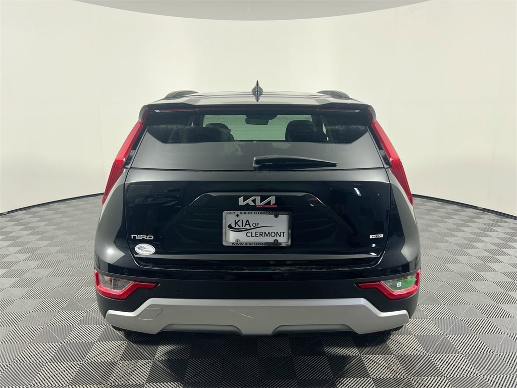 2025 Kia Niro EX photo 4