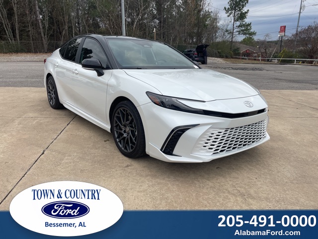 2025 Toyota Camry XSE's photo