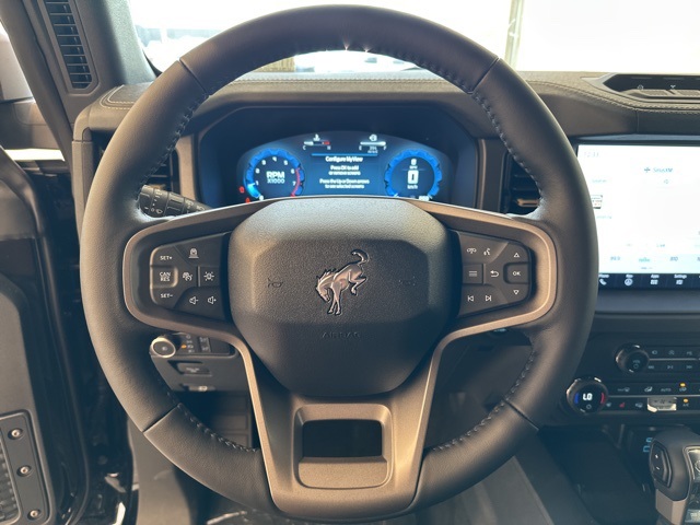 2025 Ford Bronco Badlands photo 18