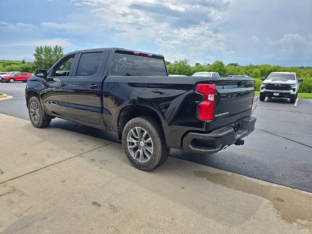 2026 Chevrolet Silverado 1500 RST photo 4