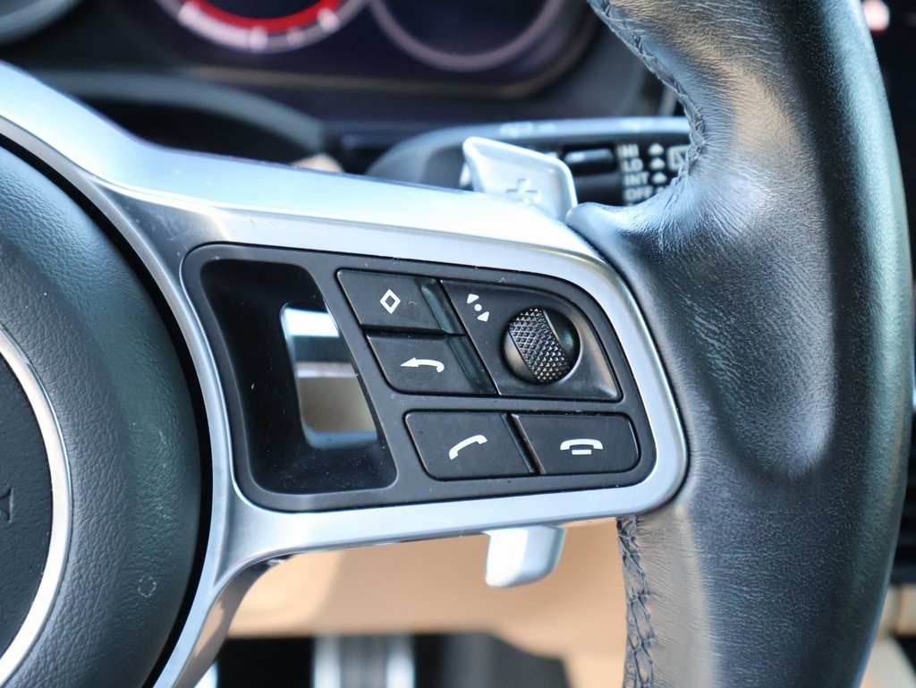 2022 Porsche Cayenne S photo 25