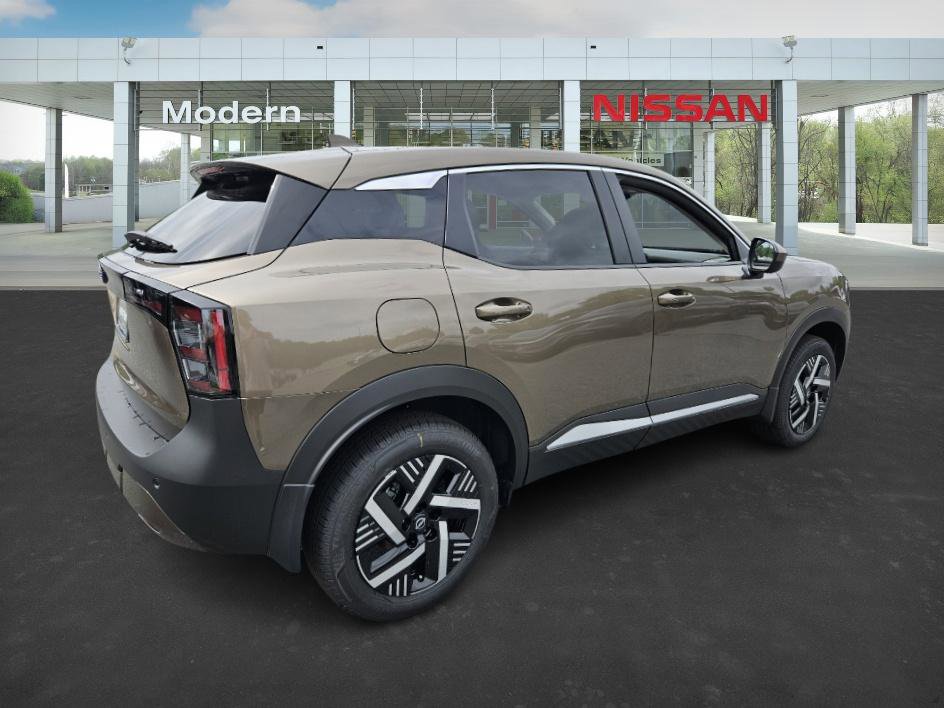 2025 Nissan Kicks SV photo 2