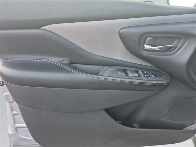2021 Nissan Murano SV photo 30