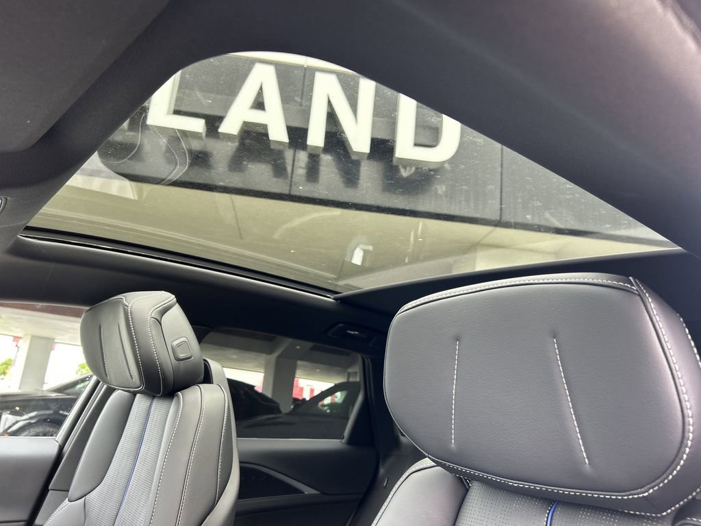 2026 Cadillac Lyriq Sport photo 19