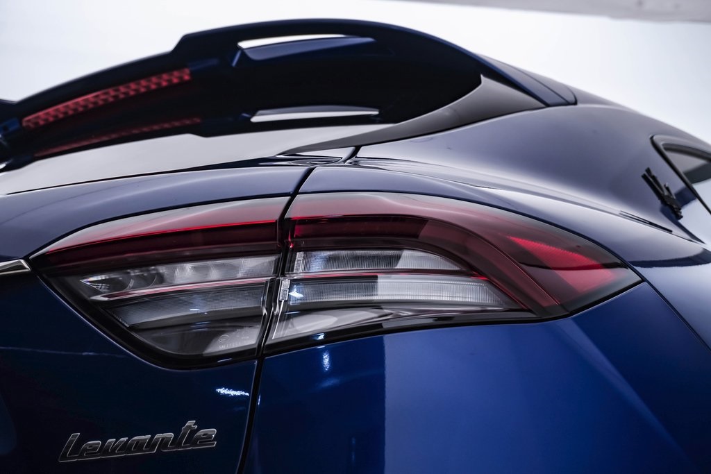 2022 Maserati Levante Modena photo 13