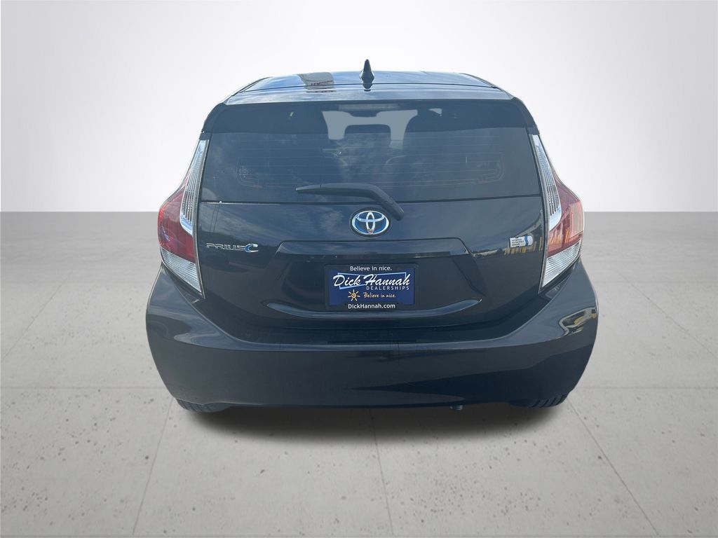 2015 Toyota Prius C Four photo 8