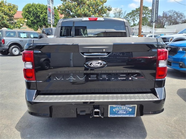 2025 Ford Maverick photo 3
