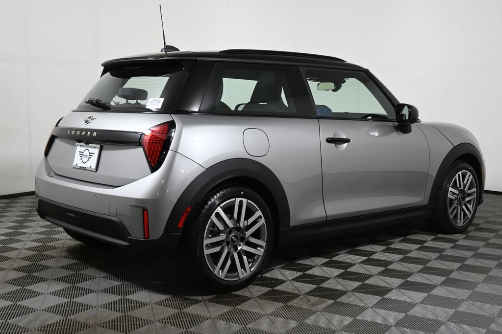 2026 Mini Cooper 2 Door Hardtop Signature photo 6