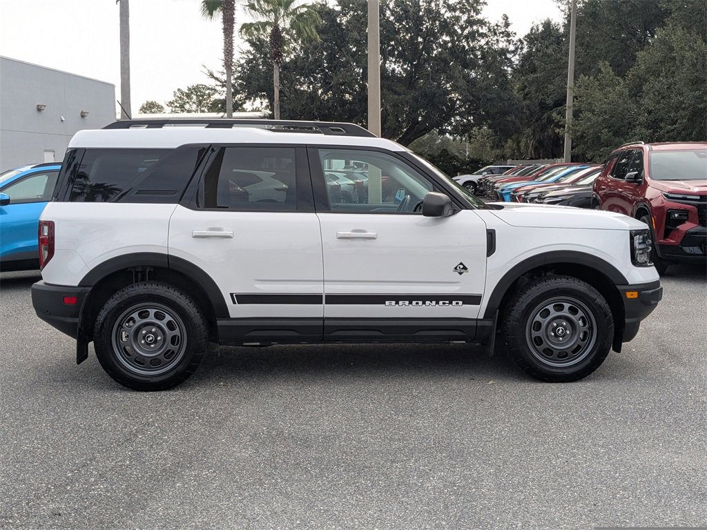 2023 Ford Bronco Sport Outer Banks photo 2