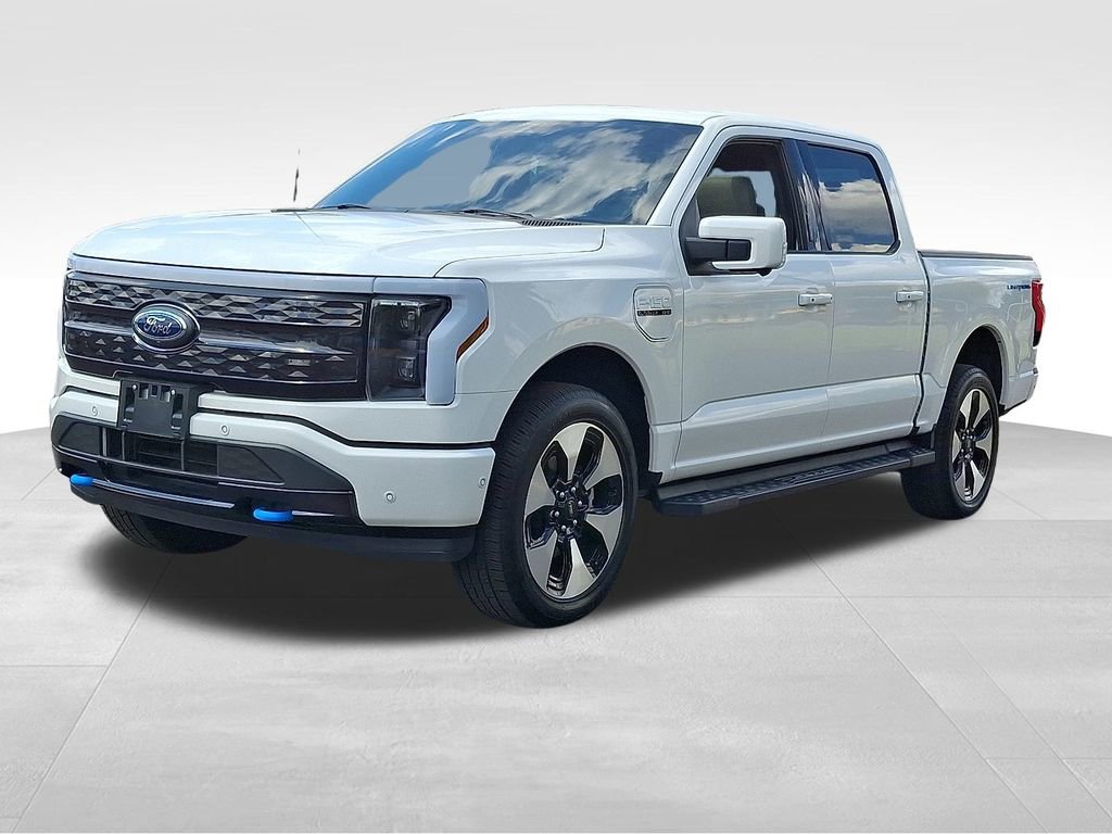 2022 Ford F-150 Lightning Platinum photo 3