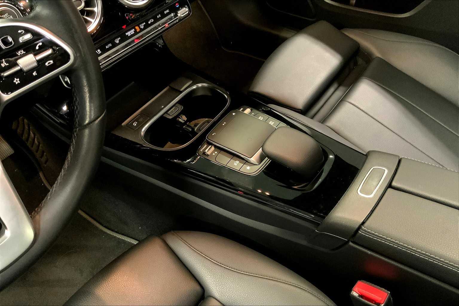 2021 Mercedes Benz A 220 photo 14