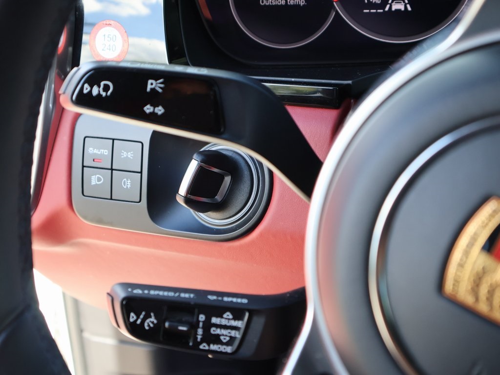 2022 Porsche Cayenne GTS photo 27