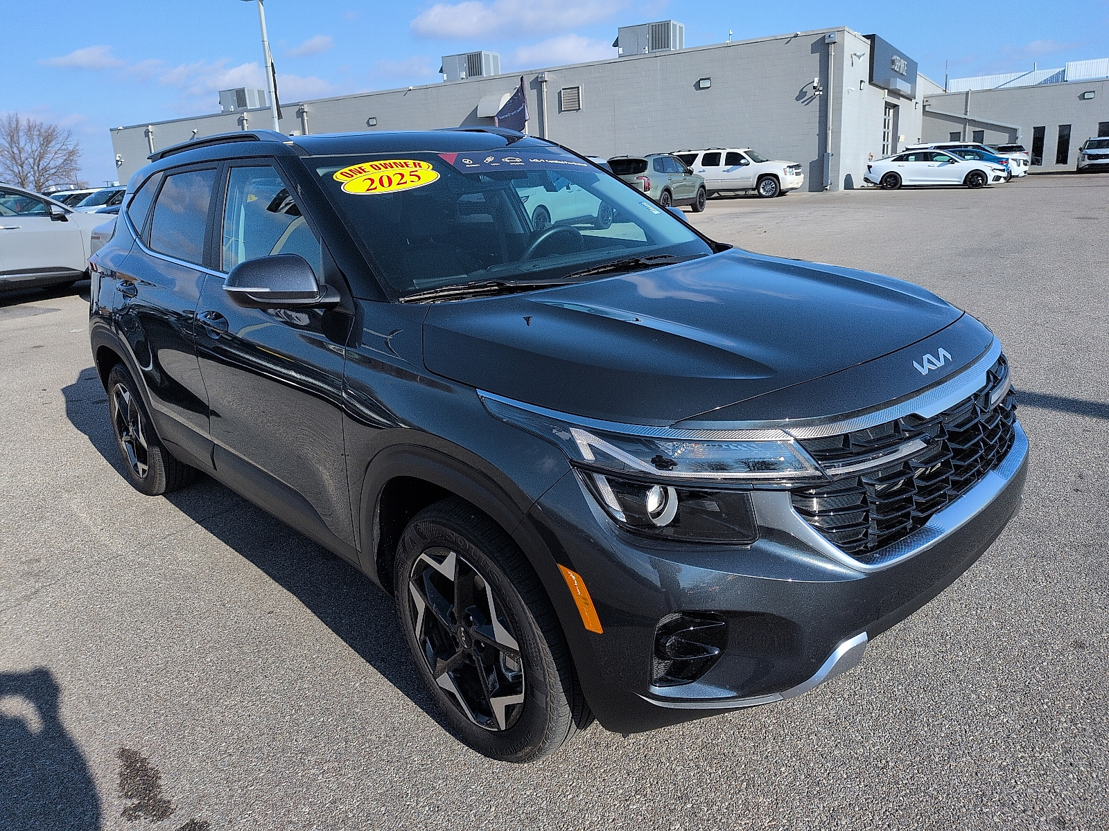 2025 Kia Seltos EX's photo