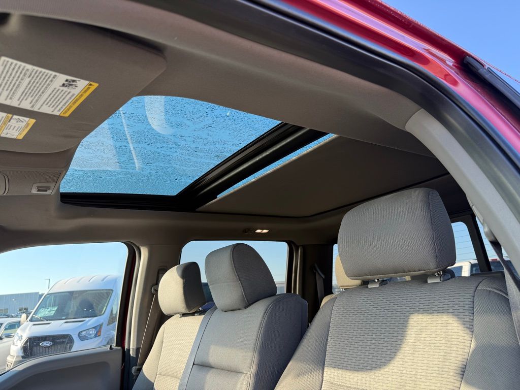 2016 Ford F-150 XLT photo 8