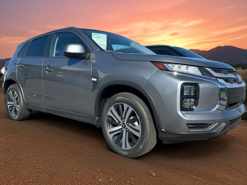 2025 Mitsubishi Outlander Sport ES's photo