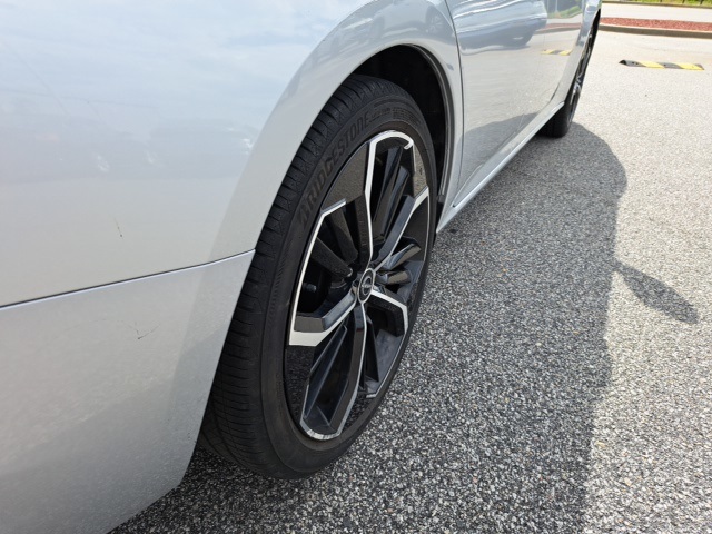 2024 Nissan Altima 2.5 SR photo 7