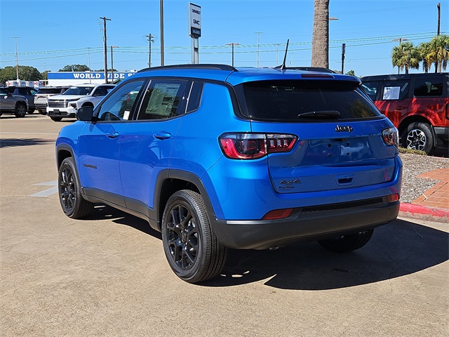 2026 Jeep Compass Latitude Altitude photo 4