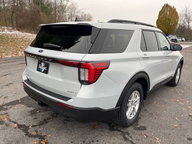 2026 Ford Explorer photo 3