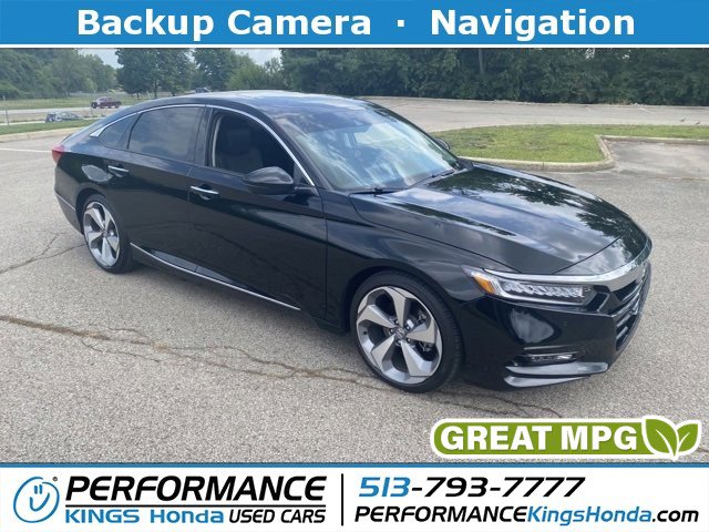 2019 Honda Accord Touring's photo