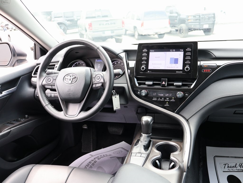 2024 Toyota Camry SE photo 13
